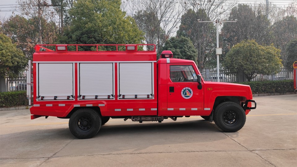 勇士四驅器材消防車